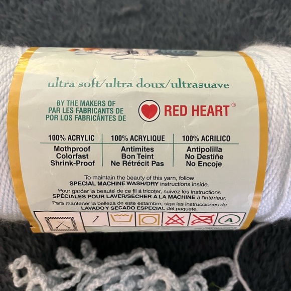 🎁Free with purchase!🎁Red Heart TLC Baby Blue Yarn - Picture 2 of 4